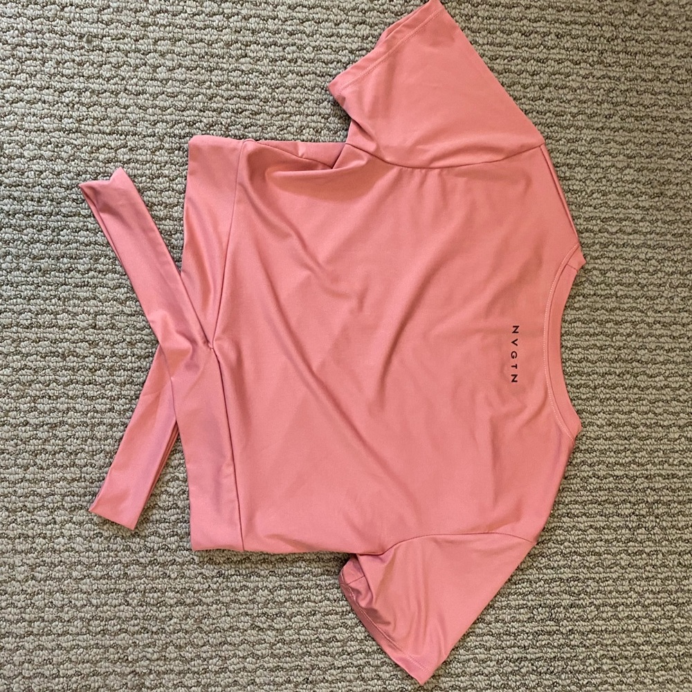NWOT NVGTN CRISS CROSS TOP
